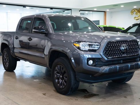 Used 2023 Toyota Tacoma Limited image 3