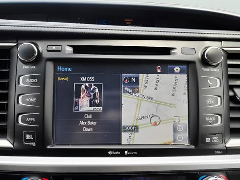 Used 2015 Toyota Highlander Limited AWD/4WD image 36