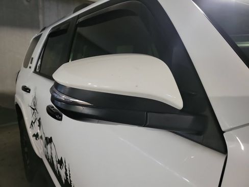 Used 2024 Toyota 4Runner SR5 Premium w/ Moonroof Package AWD/4WD image 10