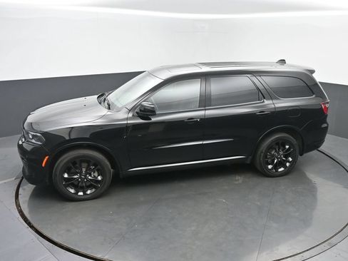 Used 2022 Dodge Durango SXT w/ Blacktop Package AWD/4WD image 41