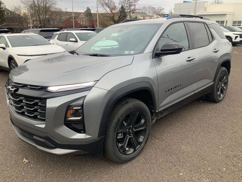 New 2026 Chevrolet Equinox LT w/ Convenience Package II image 3