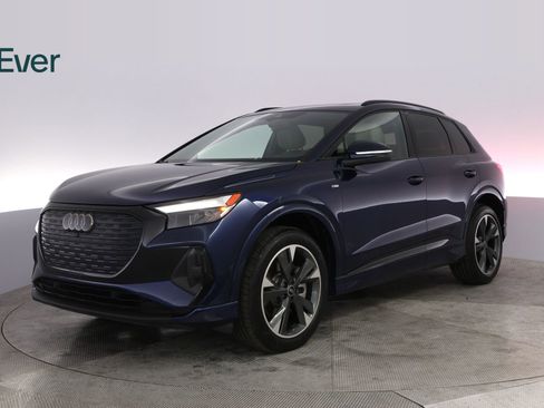 Used 2024 Audi Q4 e-tron Premium Plus w/ Premium Plus image 2