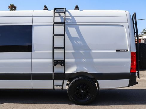 Used 2024 Mercedes-Benz Sprinter 2500 image 14