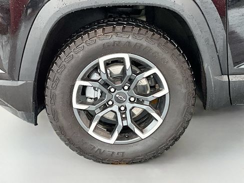 Used 2026 Chevrolet Equinox ACTIV w/ Convenience Package III AWD/4WD image 32