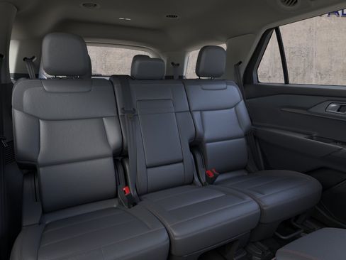 Used 2026 Ford Explorer Active w/ Active Comfort Package RWD image 11