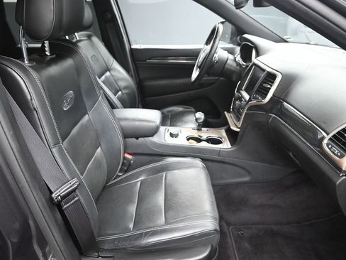 Used 2015 Jeep Grand Cherokee Overland AWD/4WD image 41