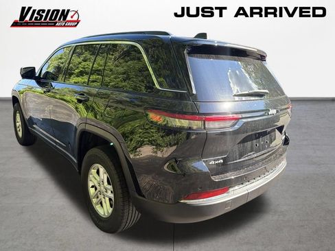 Used 2025 Jeep Grand Cherokee Laredo w/ Luxury Tech Group I AWD/4WD image 6