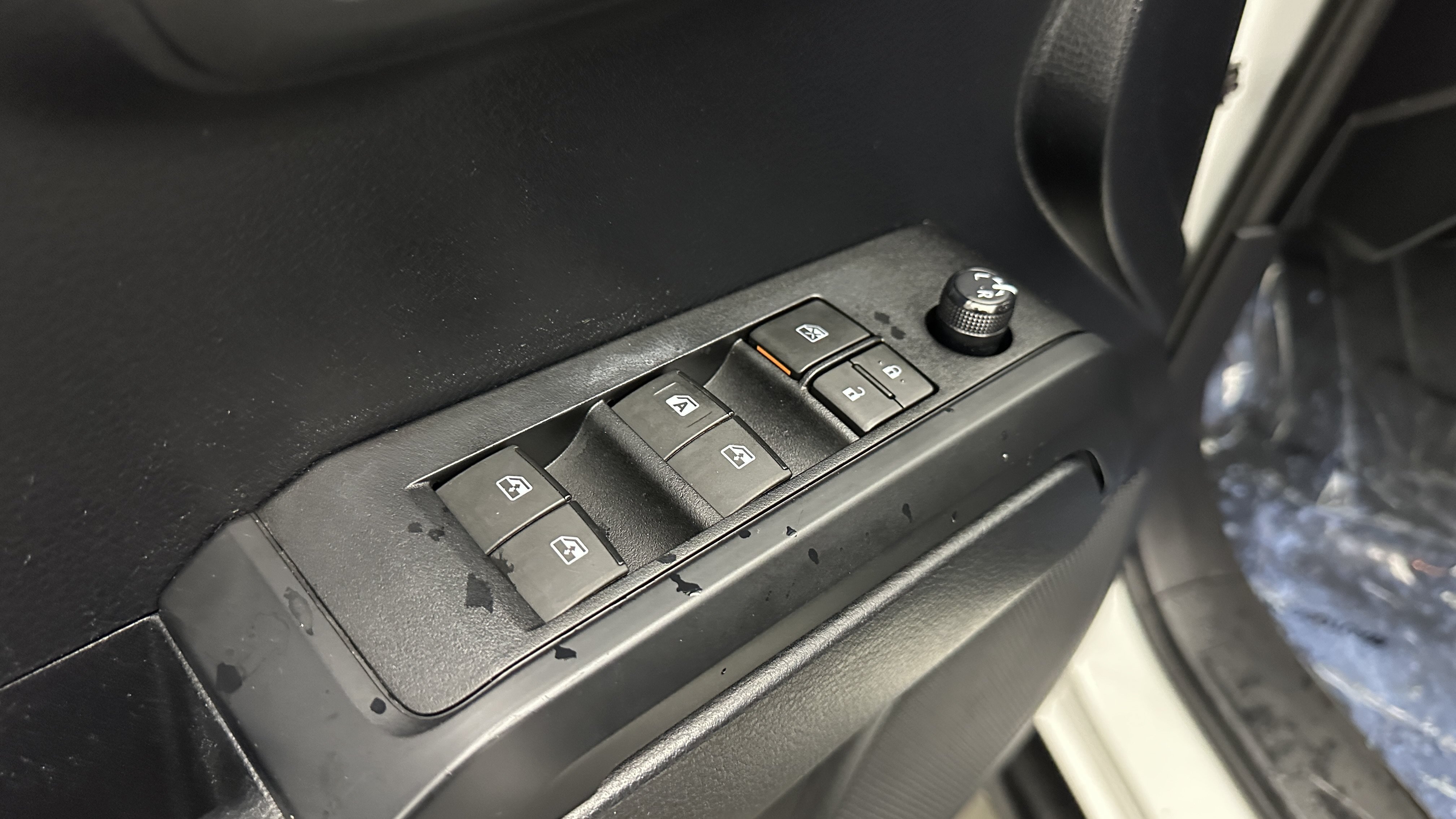Used 2019 Toyota Tacoma SR w/ SR Convenience Package RWD image 12
