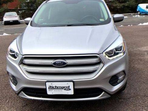 Used 2019 Ford Escape SEL AWD/4WD image 5