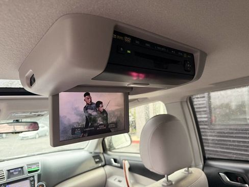Used 2013 Toyota Highlander Limited image 17