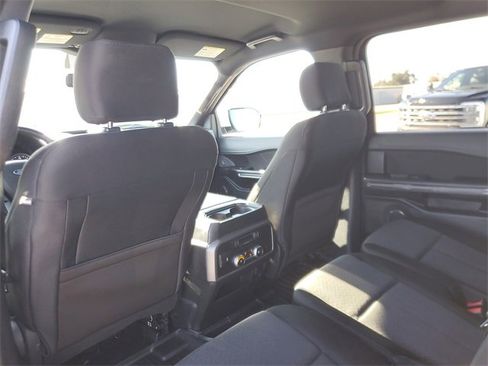 Used 2020 Ford Expedition XLT image 11