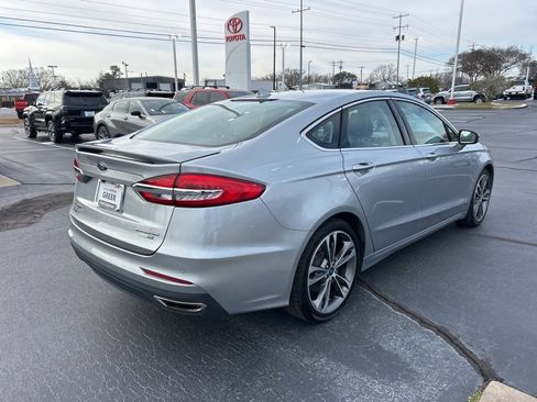 Used 2020 Ford Fusion Titanium image 19