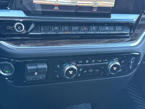 New 2026 GMC Sierra 1500 SLE image 22