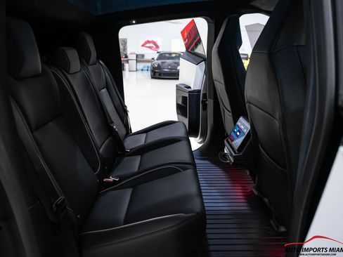 Used 2024 Tesla Cybertruck AWD Crew Cab image 48