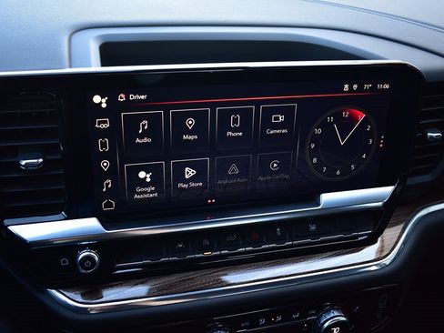 Used 2024 GMC Sierra 1500 Elevation image 41