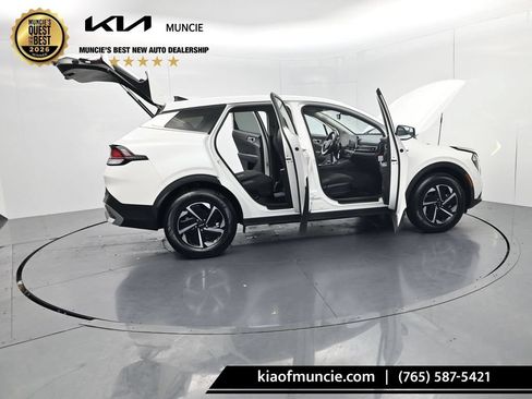 Certified 2023 Kia Sportage LX AWD/4WD image 54