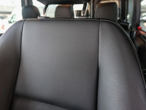 Used 2024 Mercedes-Benz Sprinter 2500 image 24