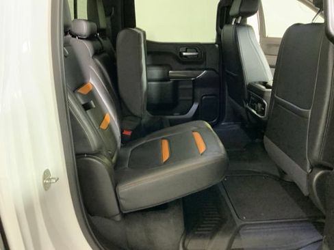Used 2021 GMC Sierra 1500 AT4 w/ AT4 Premium Package AWD/4WD image 34