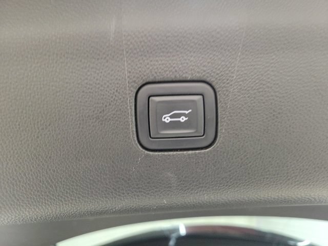 Used 2023 Buick Enclave Premium w/ Experience Buick Package FWD image 17