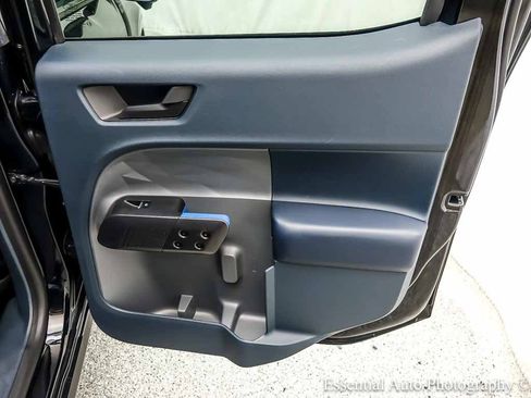 Used 2025 Ford Maverick Lobo AWD/4WD image 29