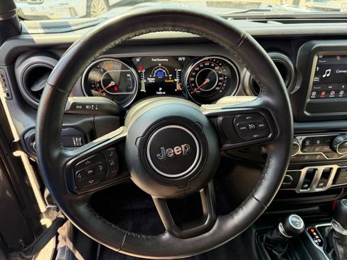 Used 2023 Jeep Wrangler Sport AWD/4WD image 17