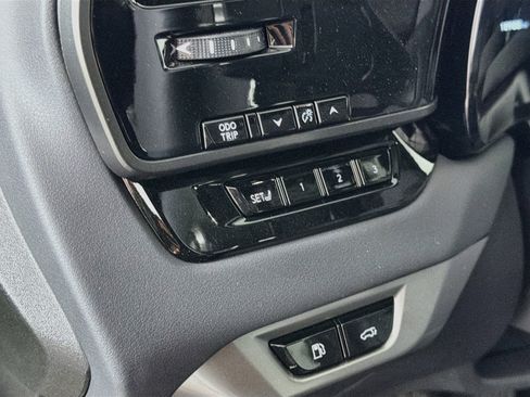 Used 2025 Lexus RX 350 Premium w/ Convenience Package FWD image 17