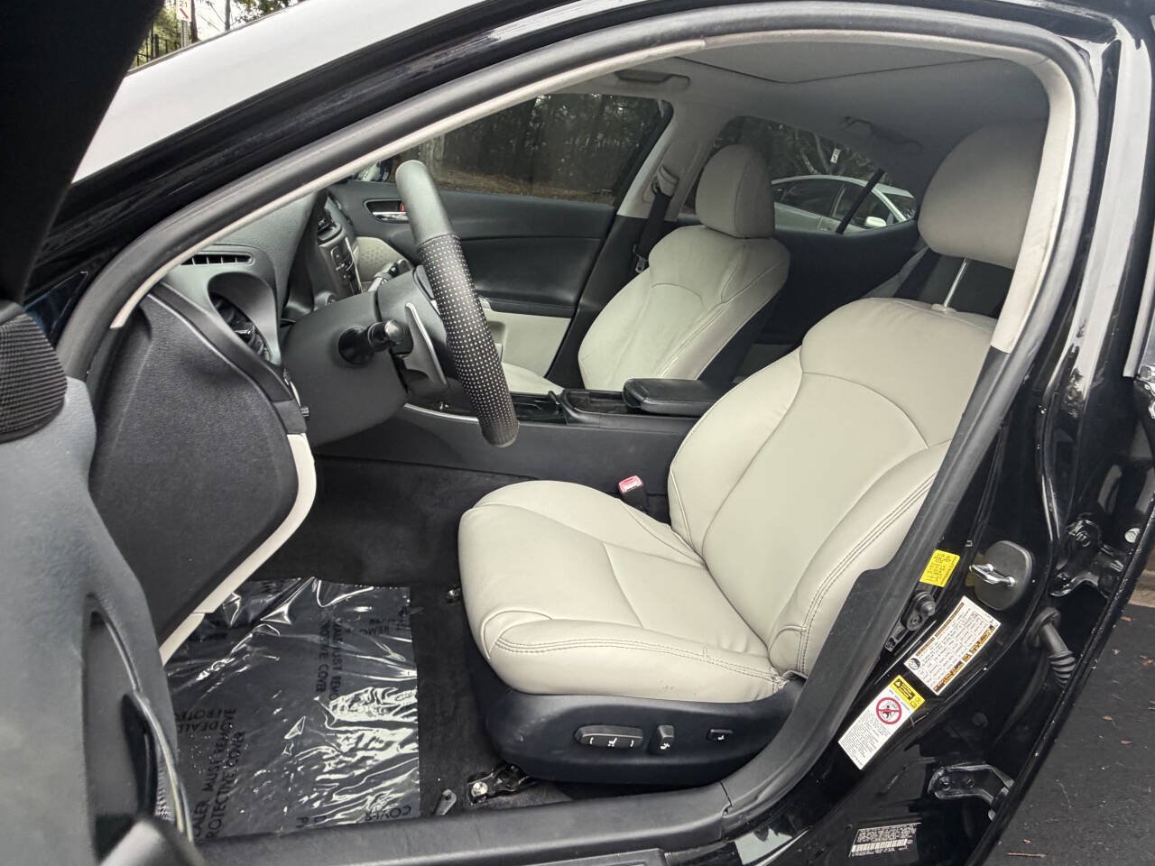 Used 2011 Lexus IS 250 RWD image 10