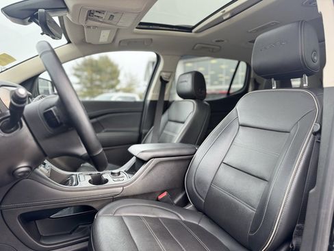 Used 2023 GMC Acadia Denali w/ Denali Ultimate Package image 17