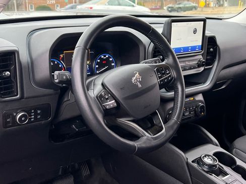 Used 2023 Ford Bronco Sport Badlands image 16