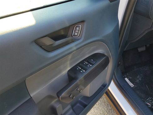 New 2025 Ford Maverick XL w/ Equipment Group 102A image 6