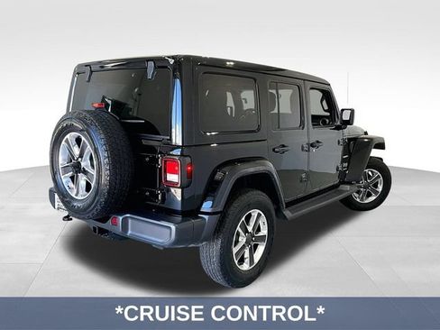 Used 2023 Jeep Wrangler Unlimited Sahara w/ Cold Weather Group AWD/4WD image 7