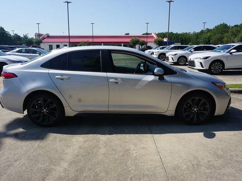 Used 2024 Toyota Corolla SE FWD image 20