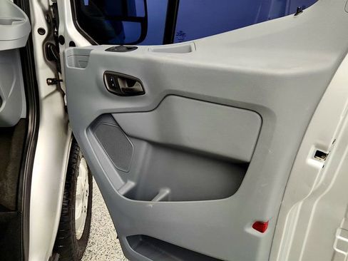 Used 2018 Ford Transit 350 XLT image 23
