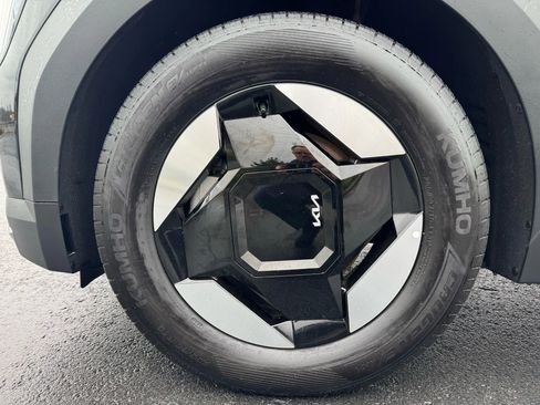 Used 2025 Kia EV9 Wind image 19