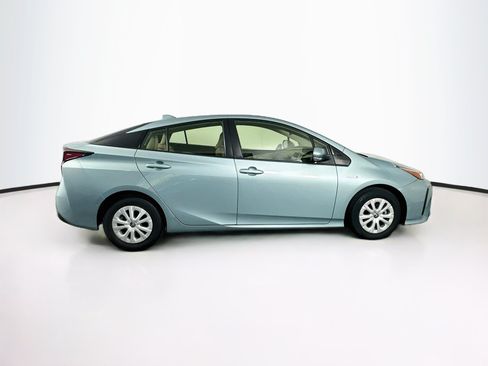 Used 2021 Toyota Prius LE FWD image 10
