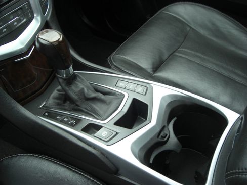 Used 2012 Cadillac SRX Luxury image 9