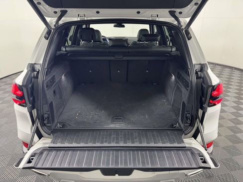 Used 2024 BMW X5 xDrive40i image 14