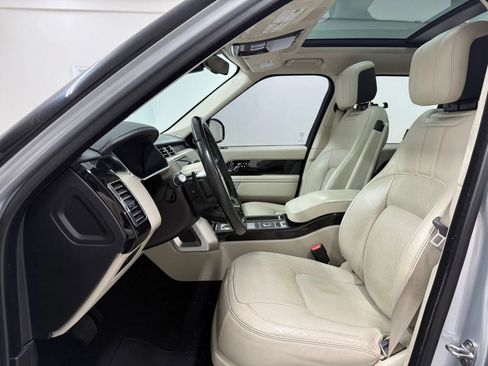 Used 2020 Land Rover Range Rover HSE image 14