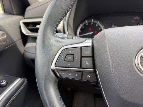 Used 2021 Toyota Highlander Platinum image 14