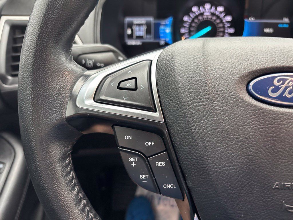 Used 2024 Ford Edge SEL AWD/4WD image 37