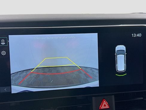 Used 2026 Kia Carnival FWD image 23
