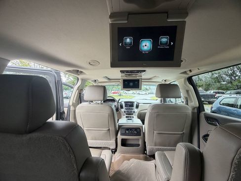 Used 2019 GMC Yukon XL SLT w/ Open Road Package AWD/4WD image 13