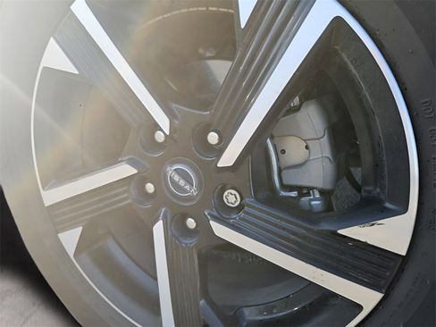 Used 2024 Nissan Sentra SV image 15