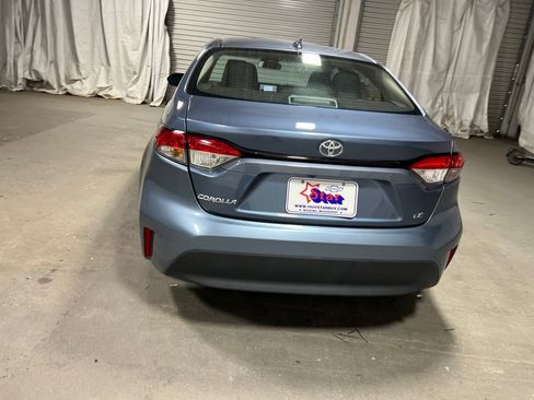 Used 2025 Toyota Corolla LE w/ Convenience Package FWD image 6