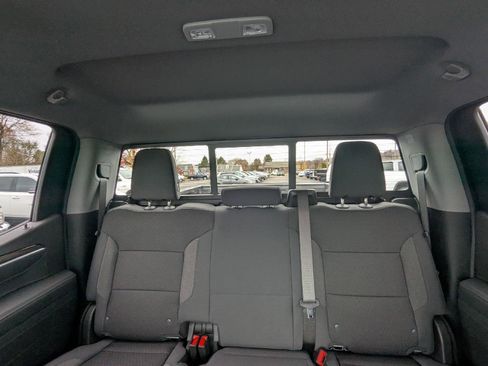 New 2026 Chevrolet Silverado 1500 LT w/ Z71 Off-Road Package image 40