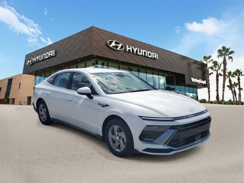 New 2026 Hyundai Sonata SE FWD image 4