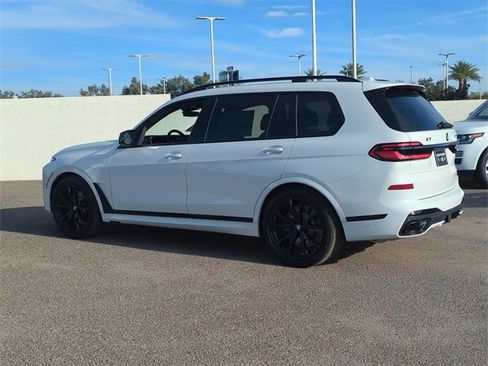 New 2026 BMW X7 M60i image 8