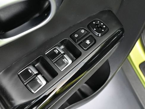 Used 2019 Kia Soul + w/ Audio Package FWD image 20