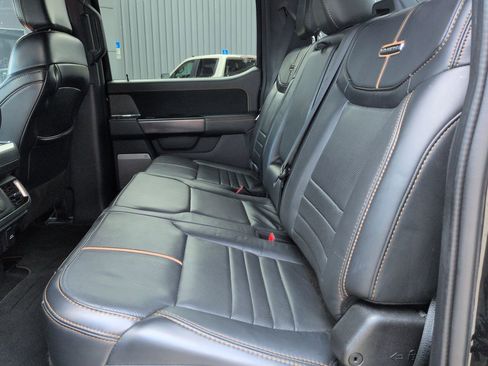 Used 2023 Ford F150 Platinum image 14