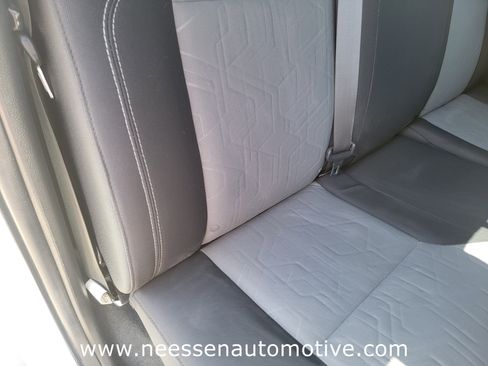 Used 2022 Toyota Tacoma TRD Off-Road w/ Technology Package image 12